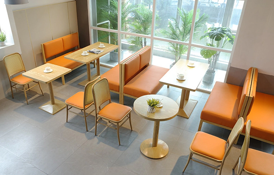 Modern Solid Wood Rattan Restaurant Furniture Restaurant Cafe Room Tables and Restaurant Chairs