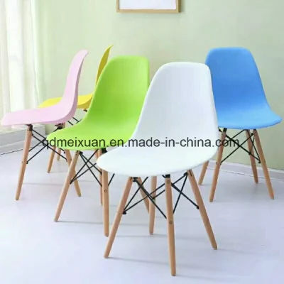 Cheap Colored Popular Plastic Chairs with Wooden Legs (M